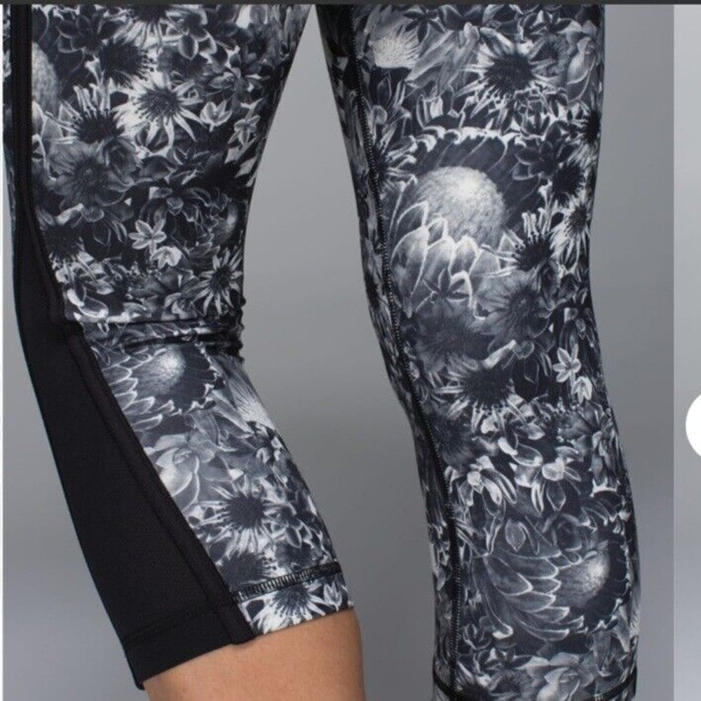 Lululemon Up The Pace Crop Womens Size 6 Luxtreme Floral Athletica Leggings